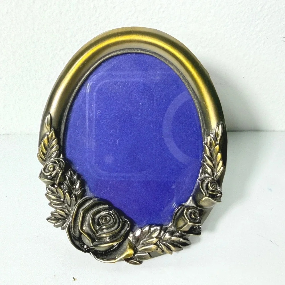 N/A ornate oval
